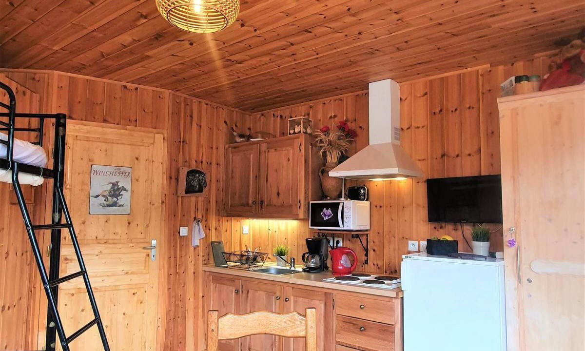 Photo of Kitchen in Saint-Etienne-en-Devoluy