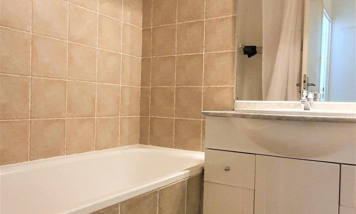Photo of Bathroom in Saint-Etienne-en-Devoluy