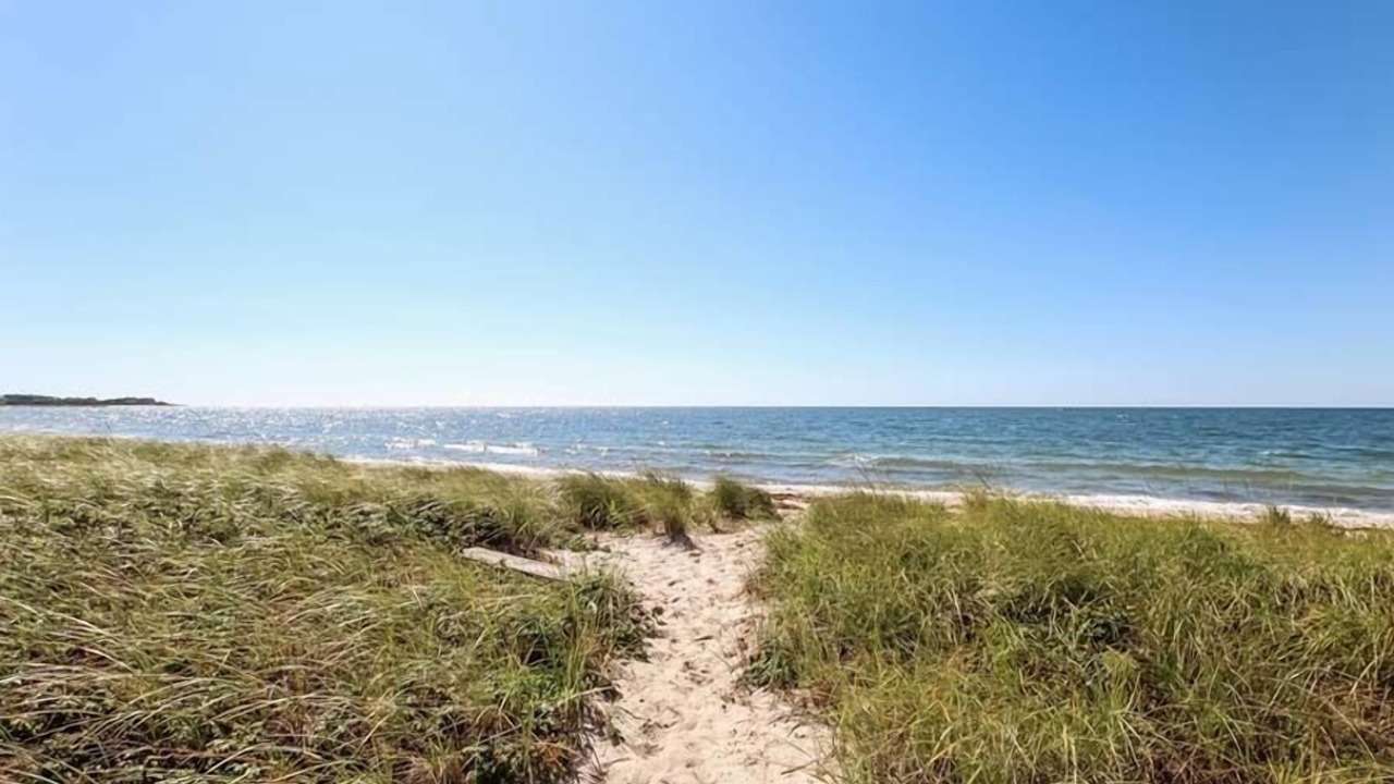 Photo of Others in West Hyannisport