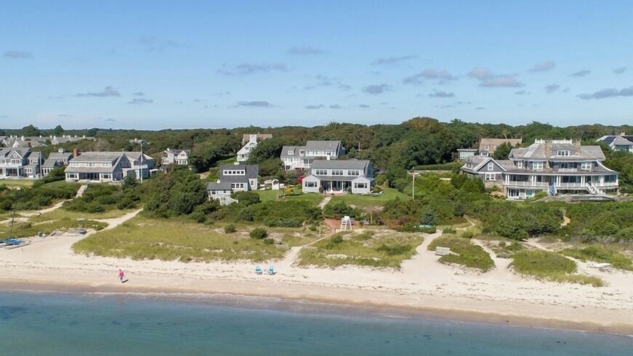 Photo of Others in West Hyannisport