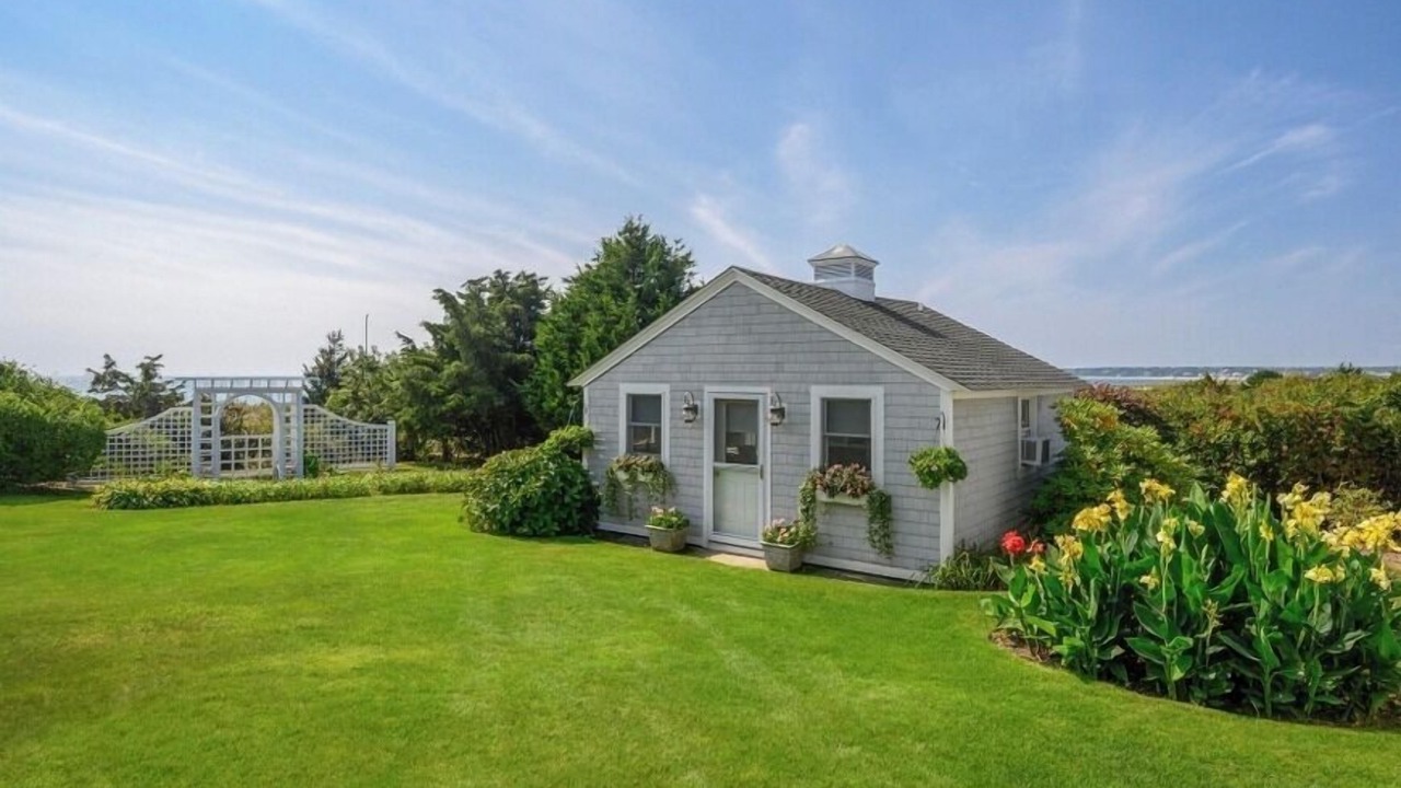 Photo of Others in West Hyannisport