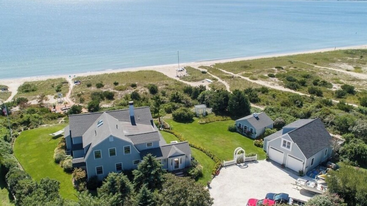 Photo of Others in West Hyannisport