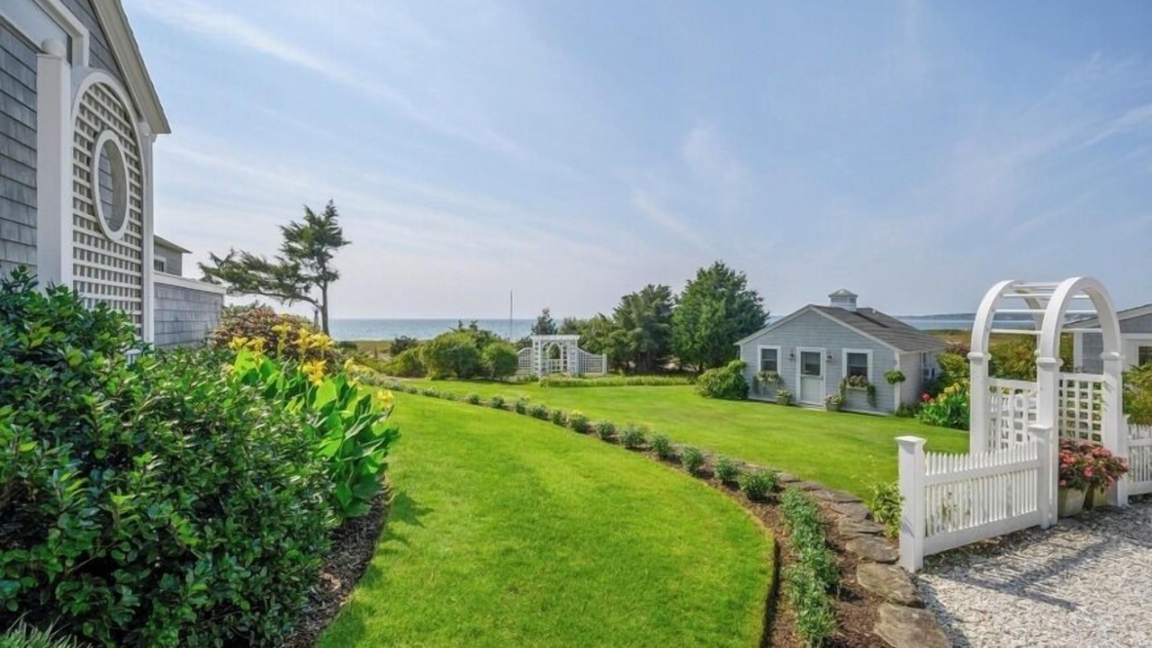 Photo of Others in West Hyannisport