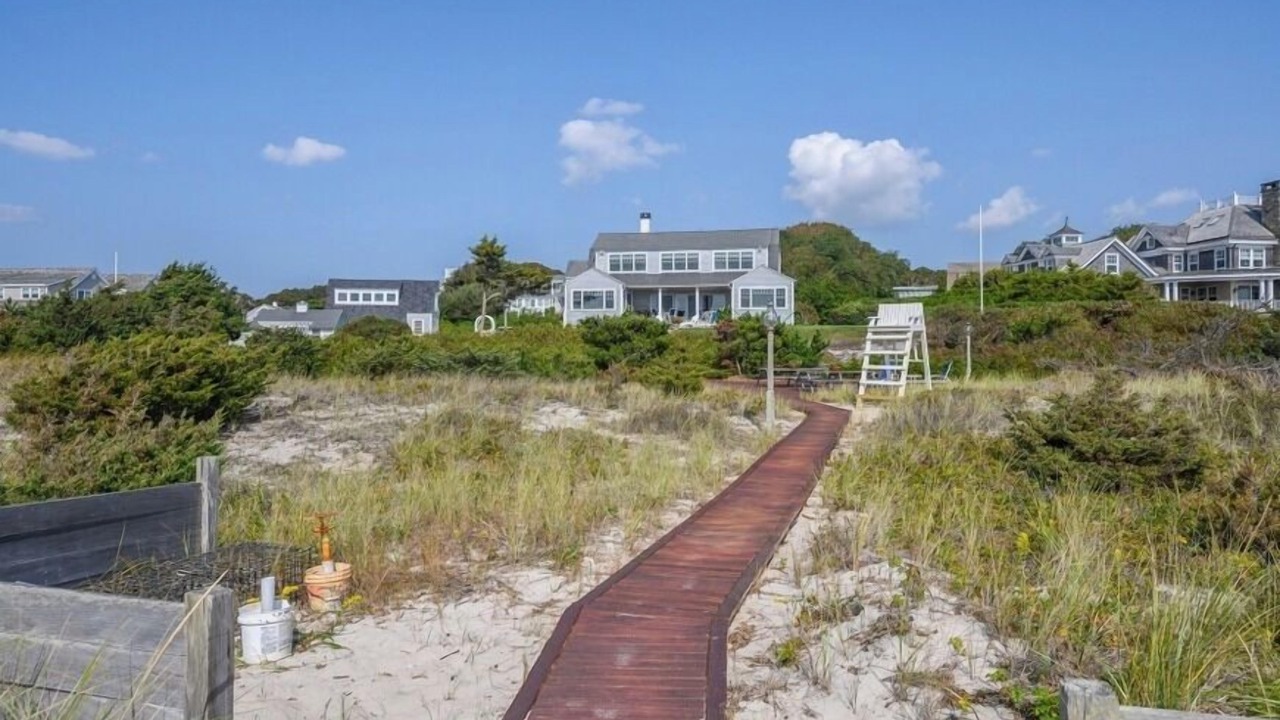 Photo of Others in West Hyannisport