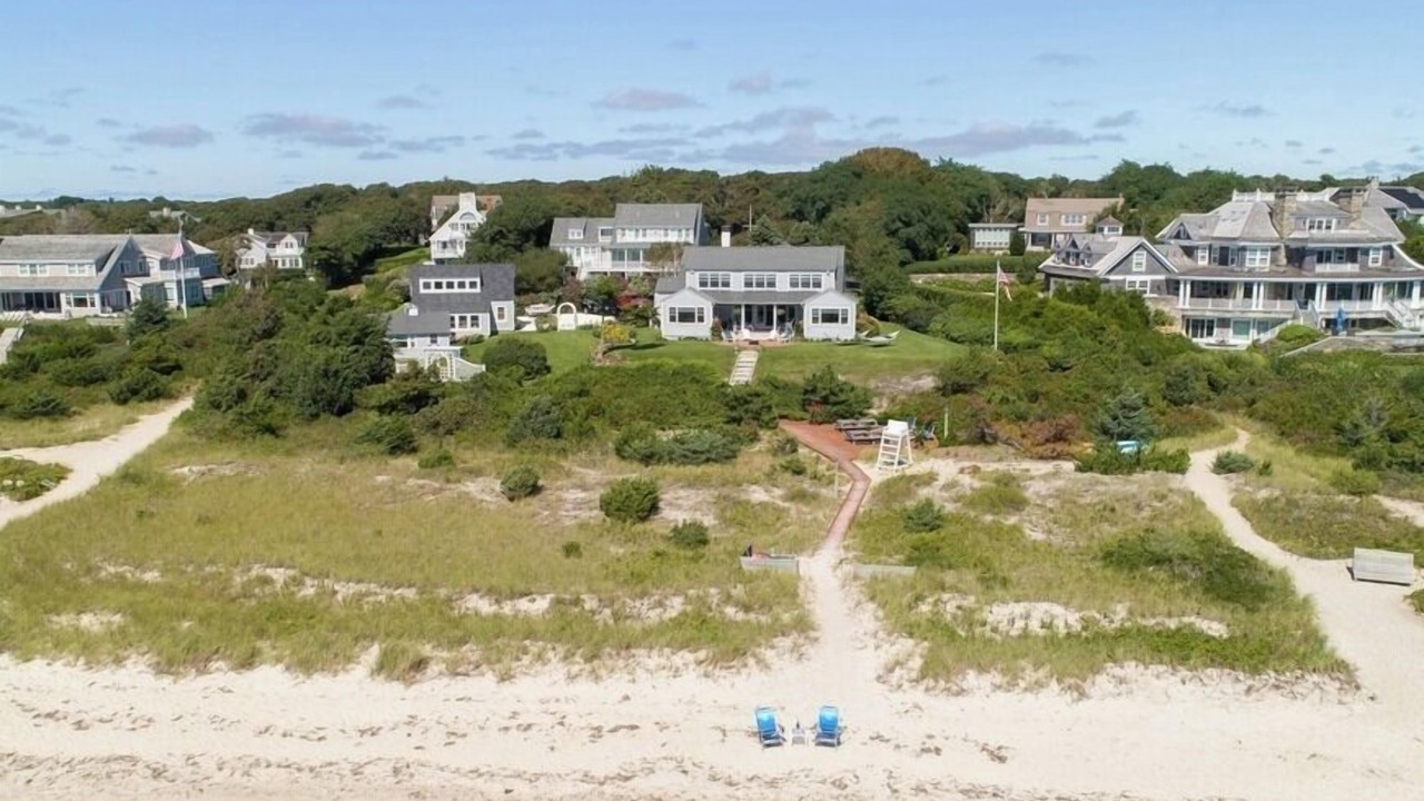 Photo of Others in West Hyannisport