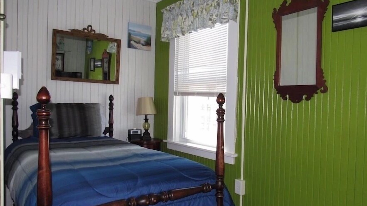 Photo of Bedroom in Falmouth Heights