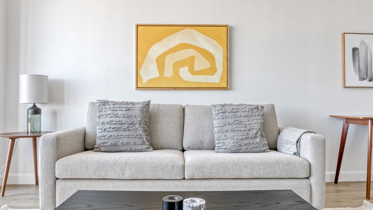 Photo of Livingroom in Cambridgeport