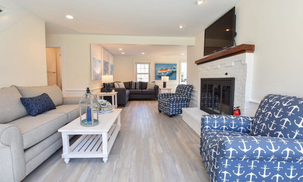 Photo of Livingroom in South Harwich