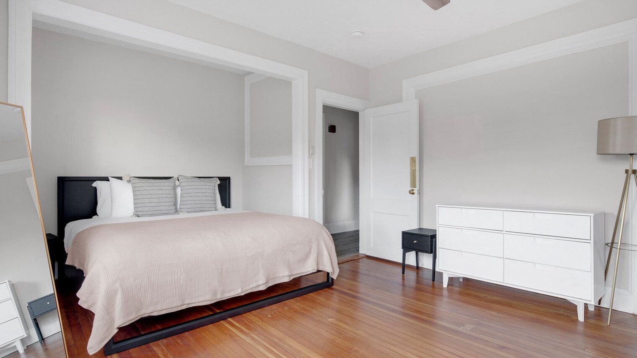 Photo of Bedroom in Aspinwall Hill