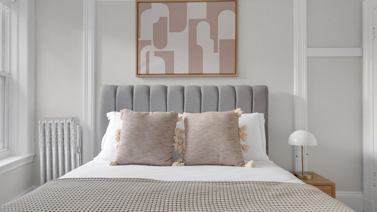 Photo of Bedroom in Aspinwall Hill