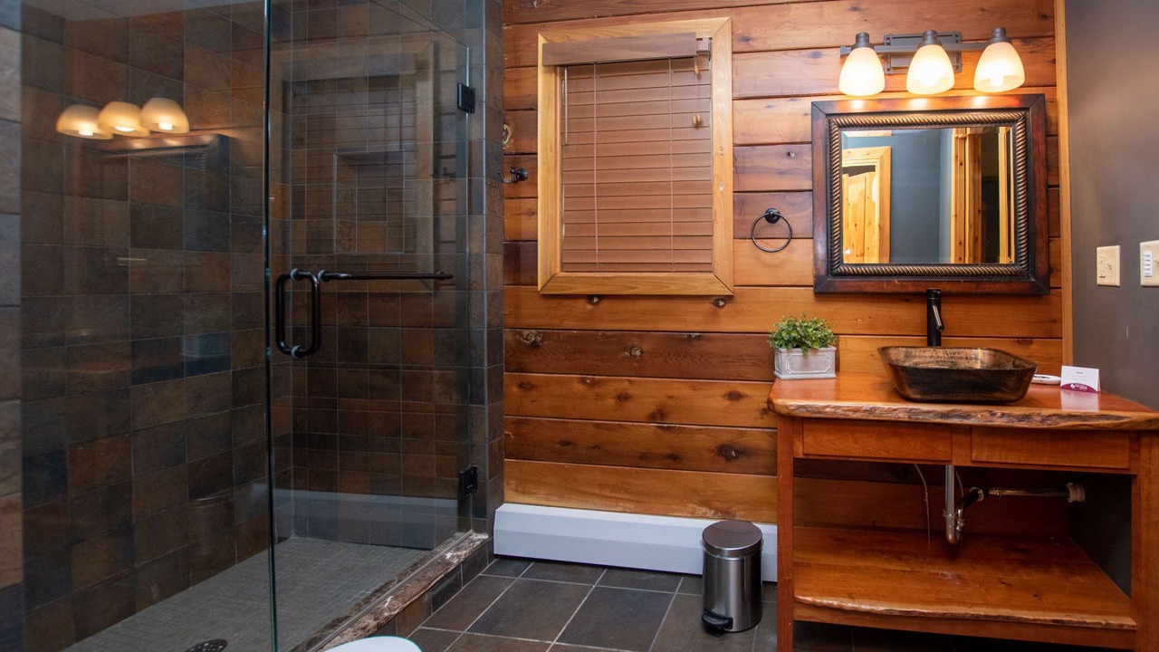 Photo of Bathroom in Ovid