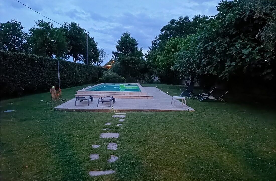 Photo of Outdoor in Entraigues-sur-la-Sorgue