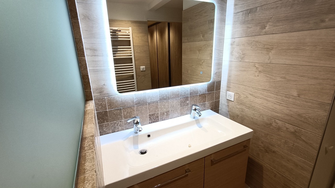 Photo of Bathroom in Entraigues-sur-la-Sorgue