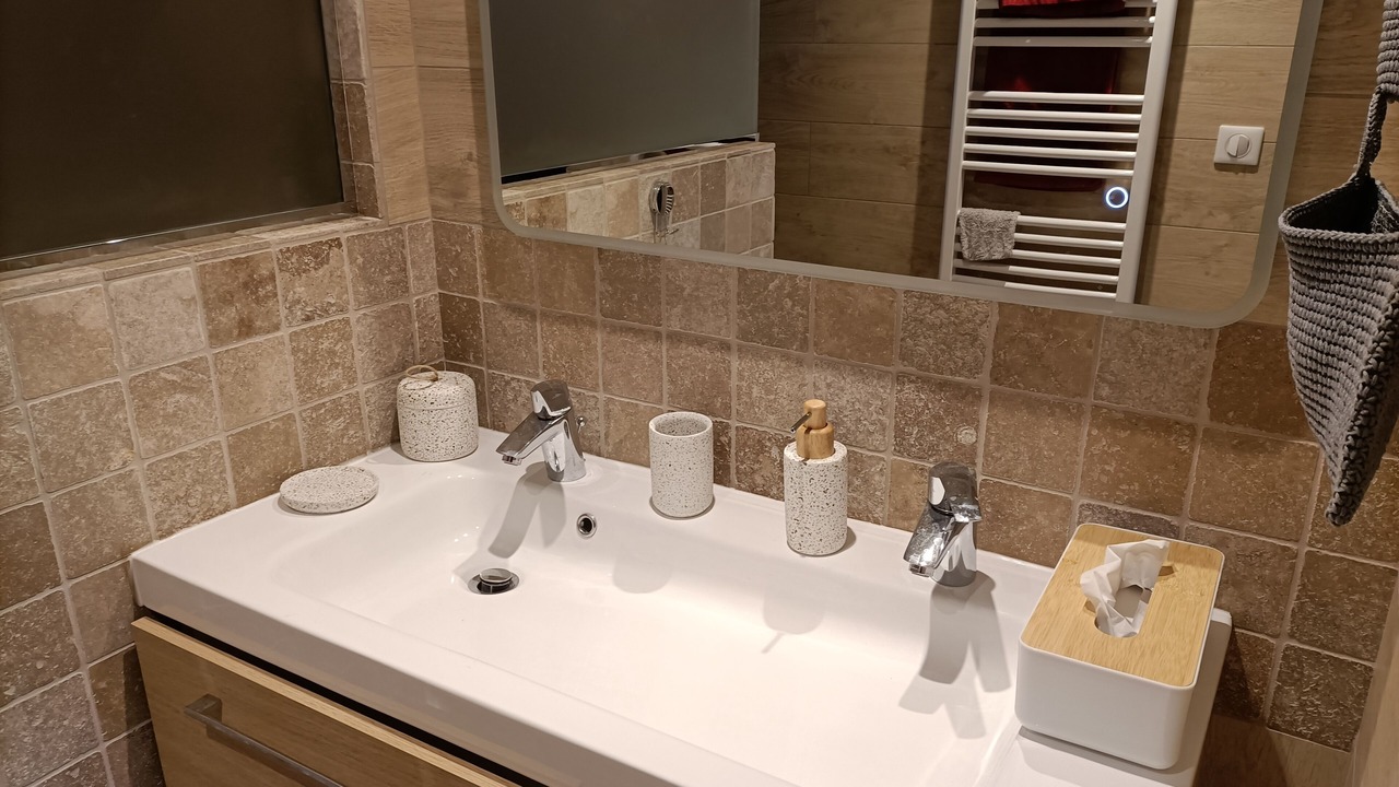 Photo of Bathroom in Entraigues-sur-la-Sorgue