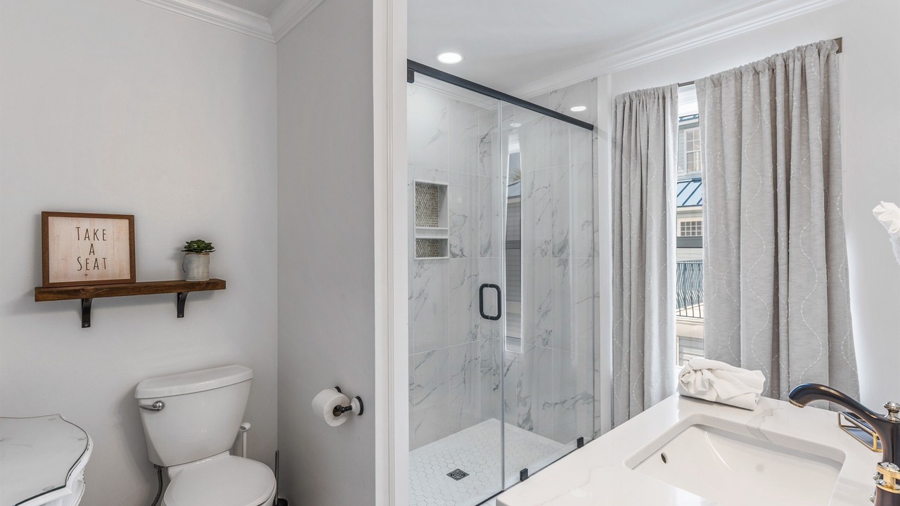 Photo of Bathroom in Crystal Shores