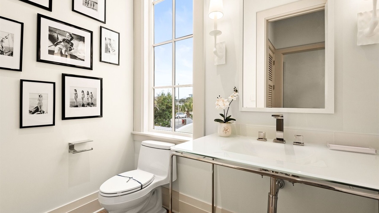 Photo of Bathroom in Seacrest