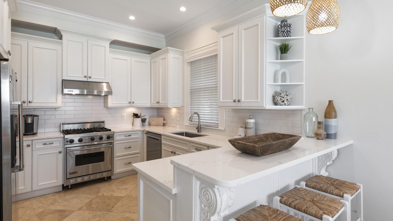Photo of Kitchen in Delos