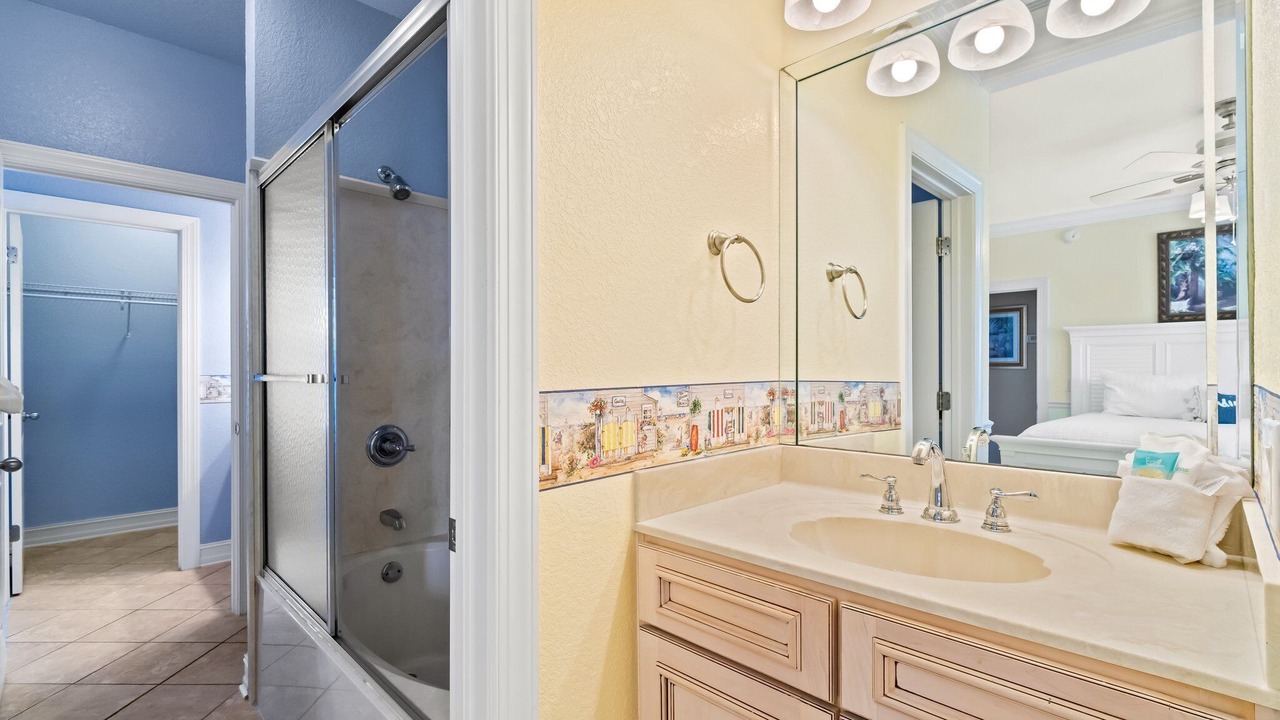 Photo of Bathroom in Crystal Shores
