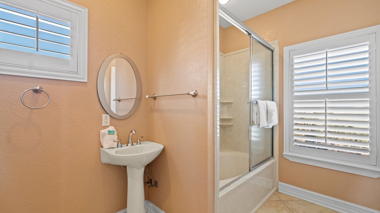 Photo of Bathroom in Crystal Shores