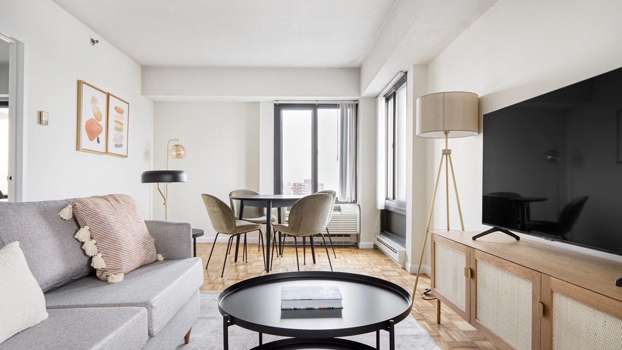 Photo of Livingroom in Mid-Cambridge