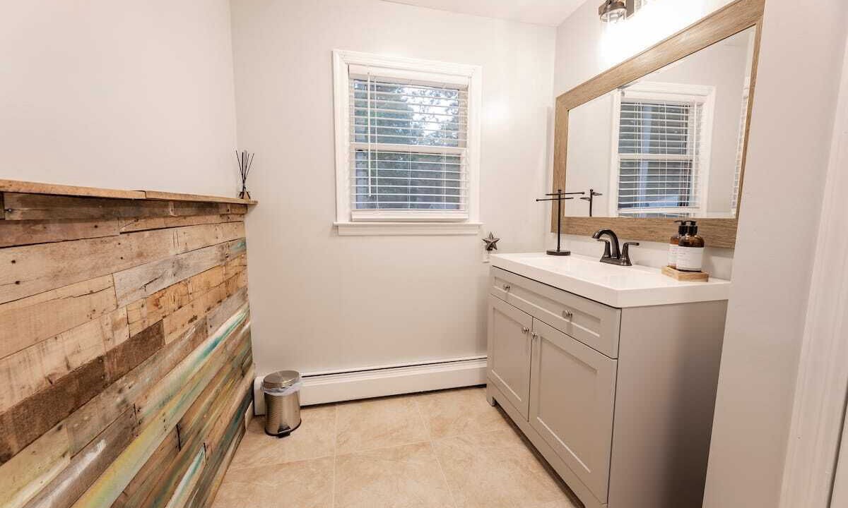 Photo of Bathroom in Miller Place