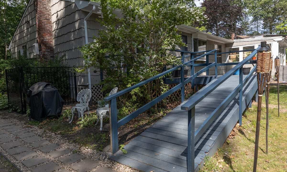 Photo of Outdoor in Miller Place