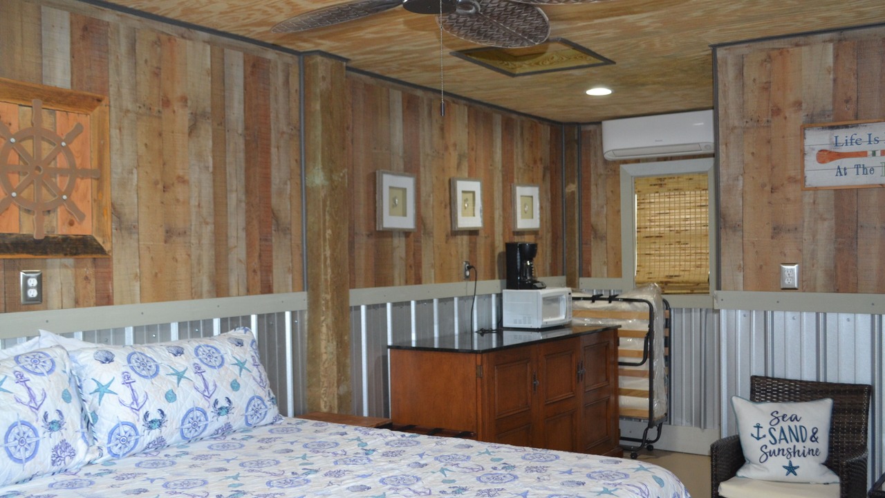 Photo of Bedroom in Keaton Beach