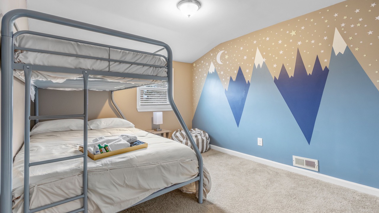 Photo of Bedroom in Buckroe Beach