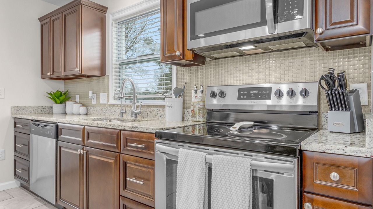 Photo of Kitchen in Buckroe Beach
