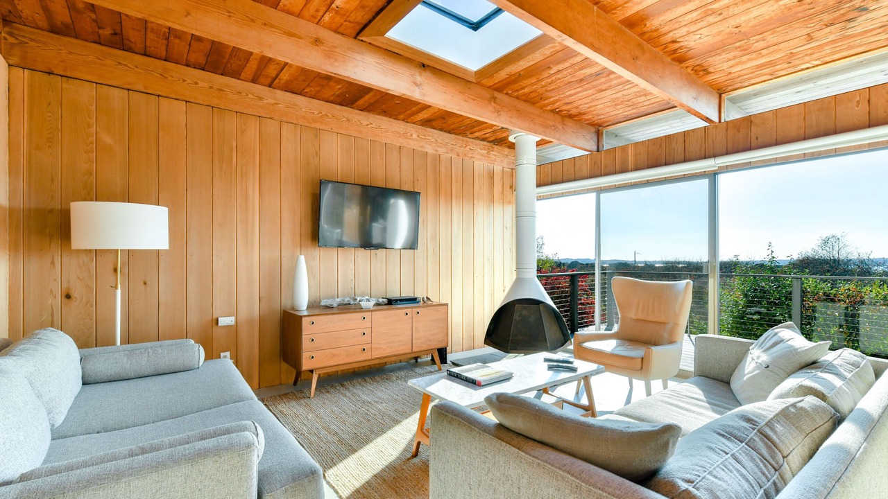 Photo of Livingroom in Chilmark