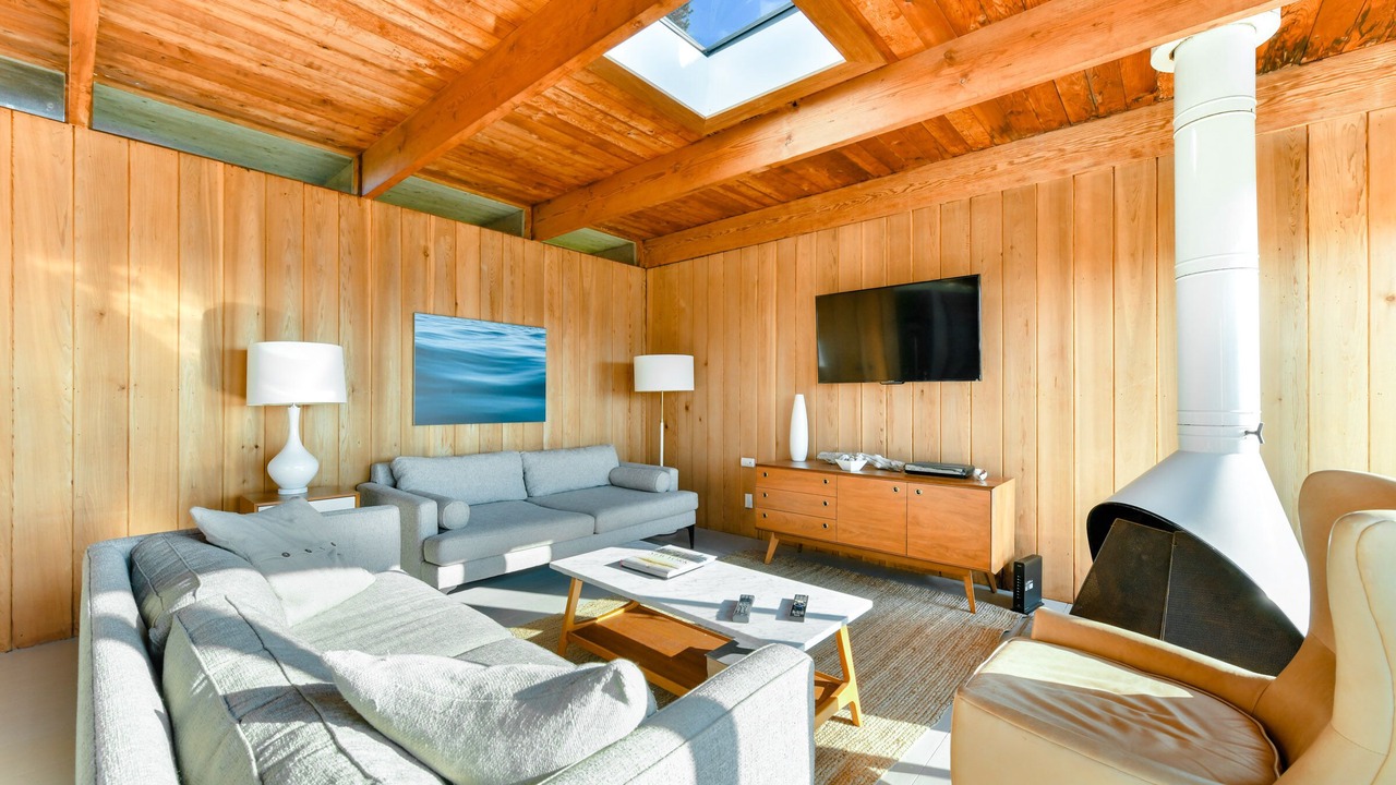 Photo of Livingroom in Chilmark