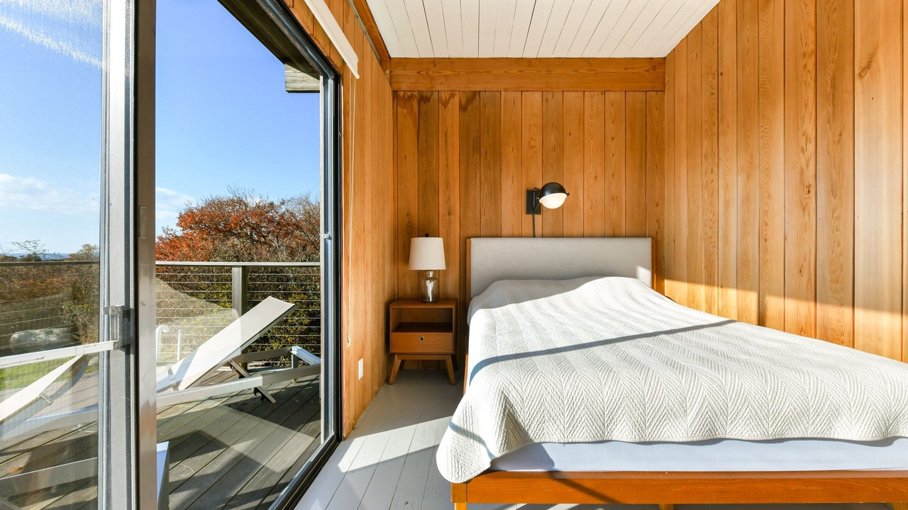 Photo of Bedroom in Chilmark