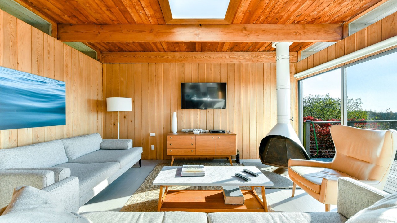 Photo of Livingroom in Chilmark