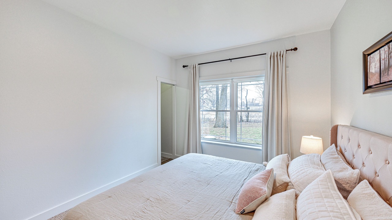 Photo of Bedroom in Shipshewana