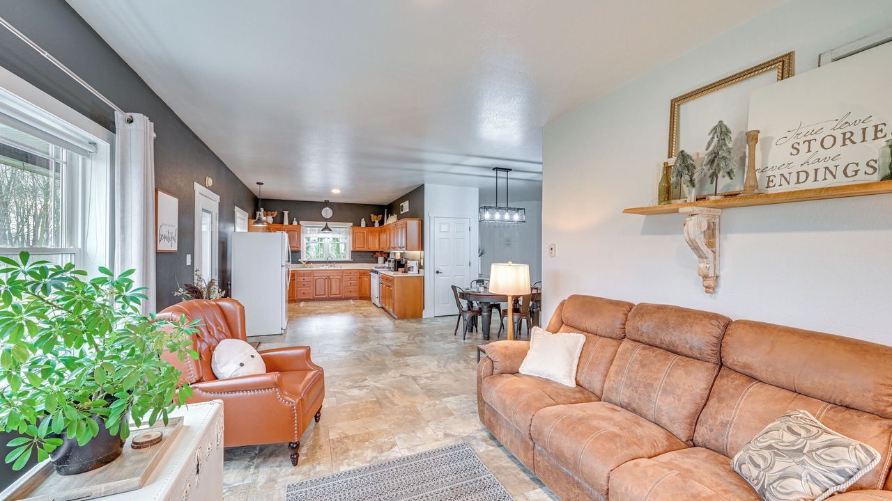 Photo of Livingroom in Shipshewana