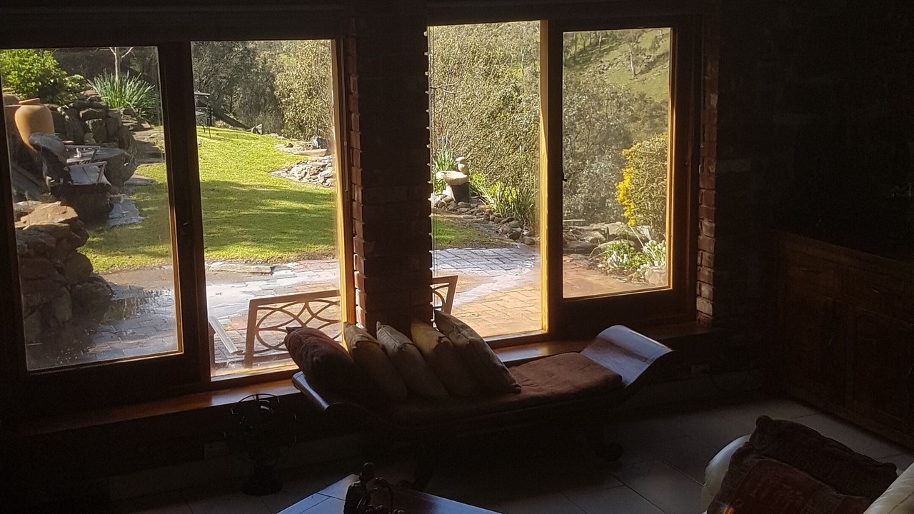 Photo of Livingroom in Highland Valley