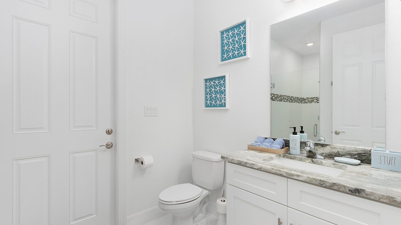 Photo of Bathroom in Trafalgar