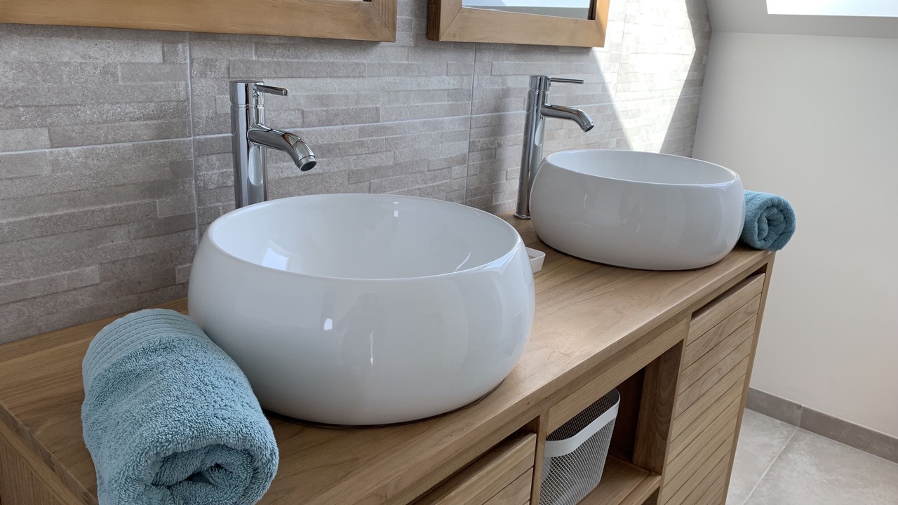 Photo of Bathroom in Ploudalmezeau
