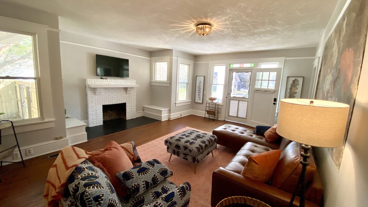 Photo of Livingroom in Valdosta