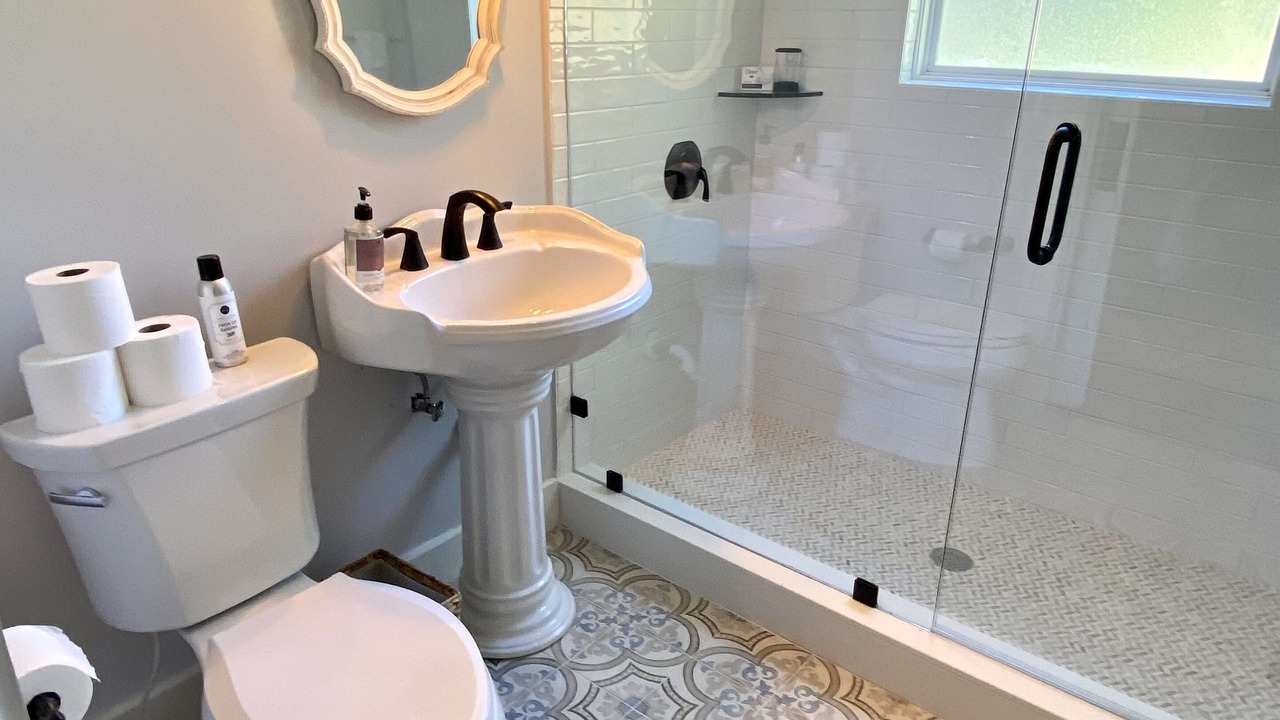 Photo of Bathroom in Valdosta