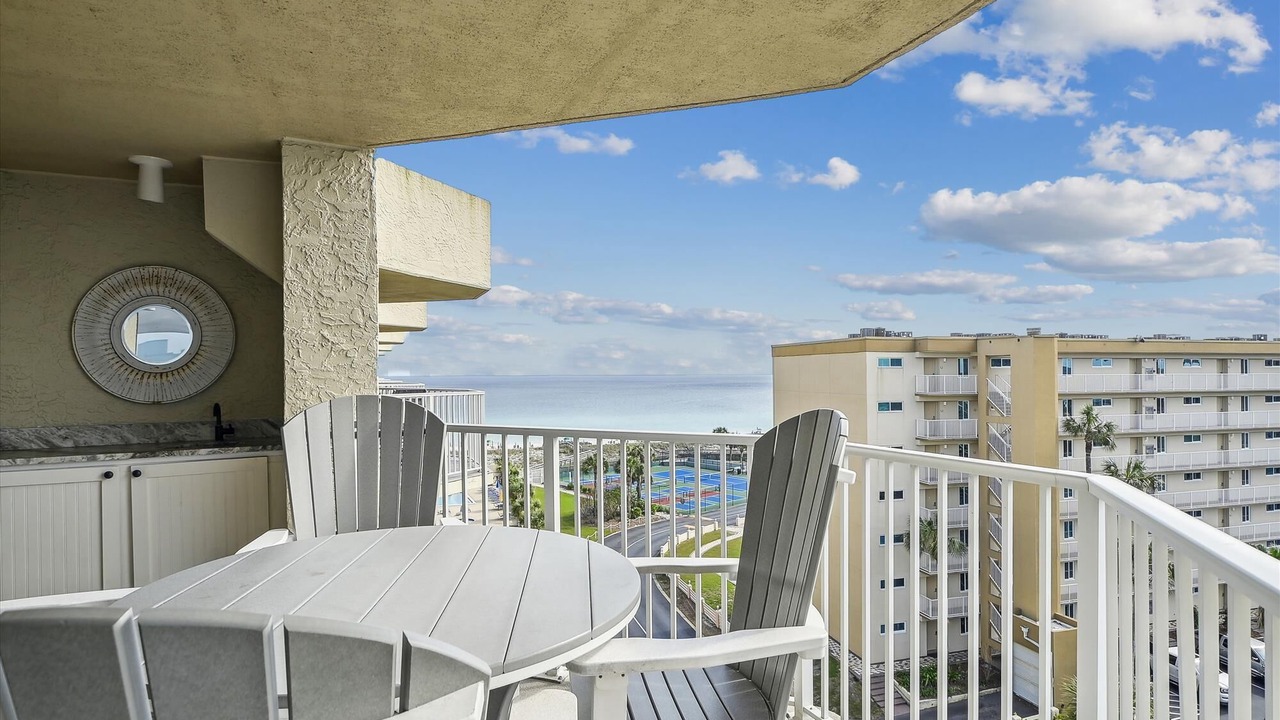 Photo of Patio Balcony in Holiday Isle