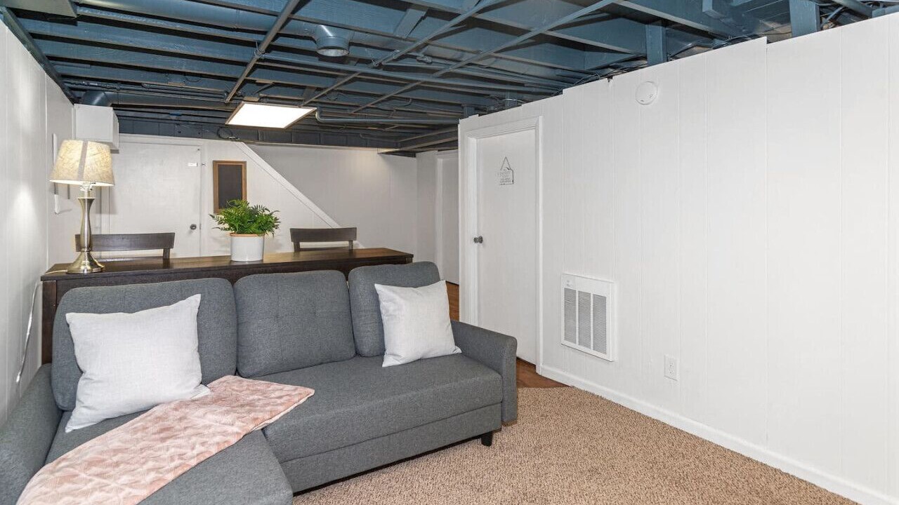 Photo of Livingroom in Broad Ripple