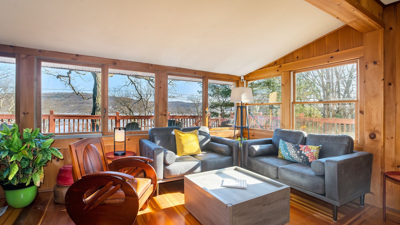 Photo of Livingroom in Sterling Forest