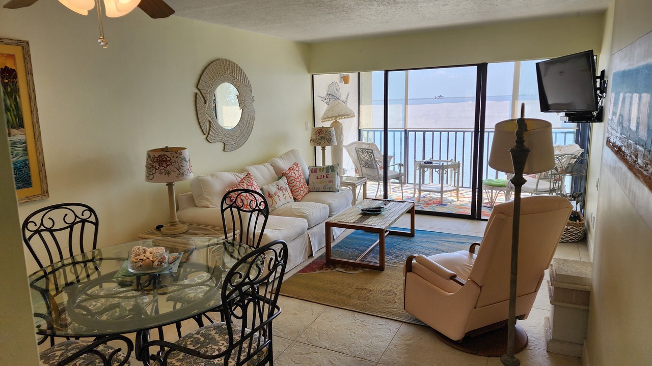 Photo of Livingroom in Titusville