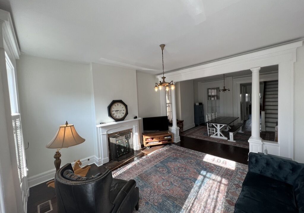 Photo of Livingroom in Madison