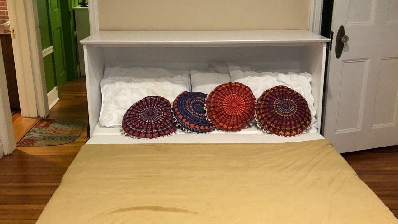 Photo of Bedroom in Mount Sinai