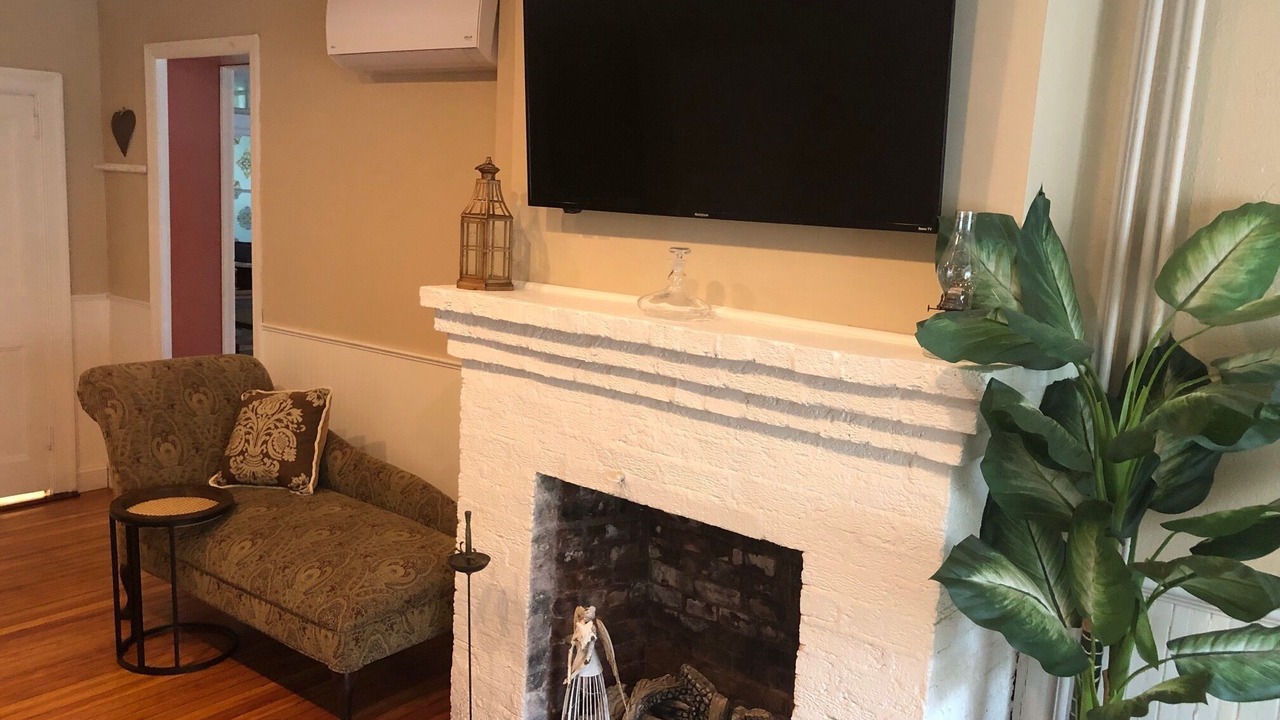 Photo of Livingroom in Mount Sinai