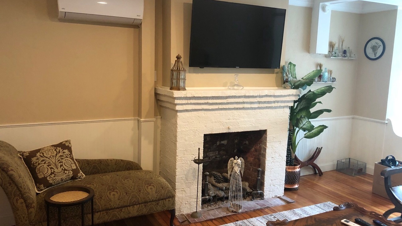 Photo of Livingroom in Mount Sinai