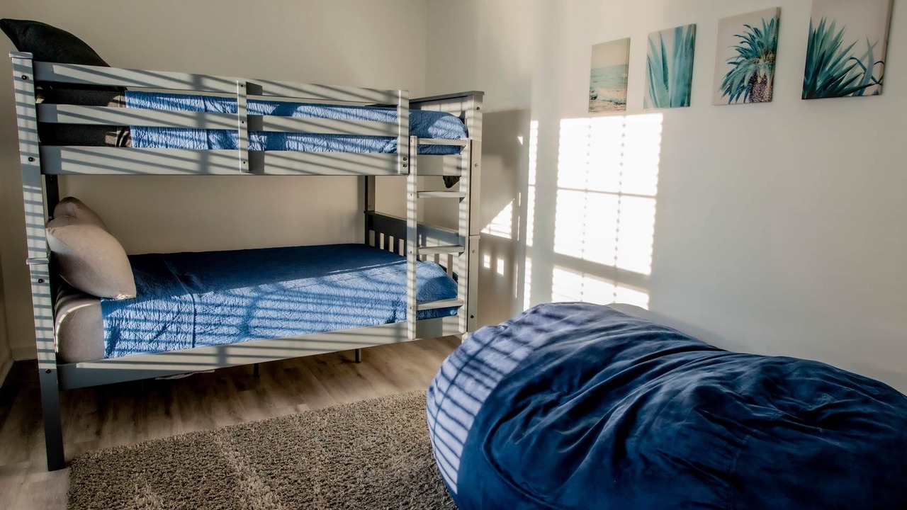 Photo of Bedroom in Willoughby Spit