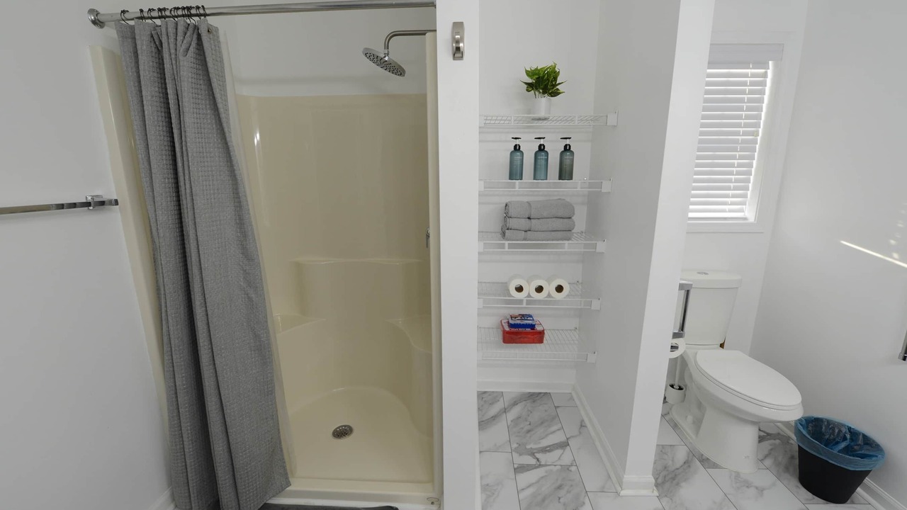 Photo of Bathroom in Willoughby Spit